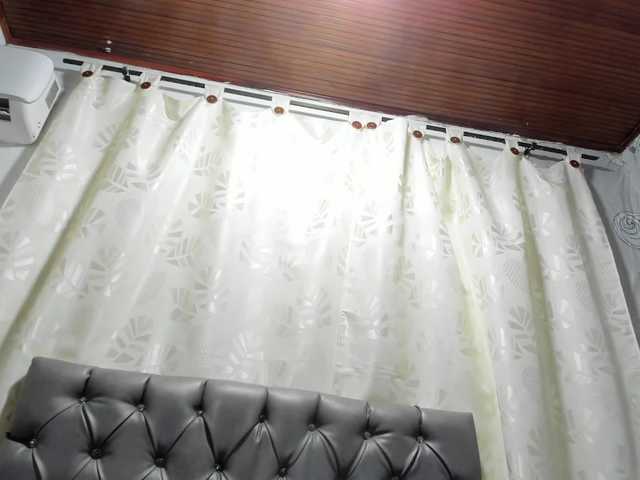 lunaeva23 live cam on BongaCams