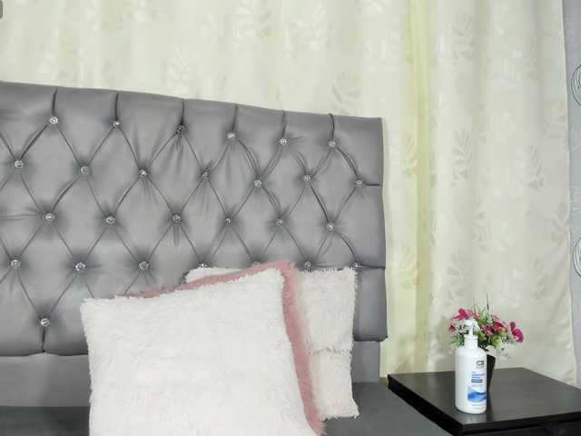 lunaeva23 live cam on BongaCams