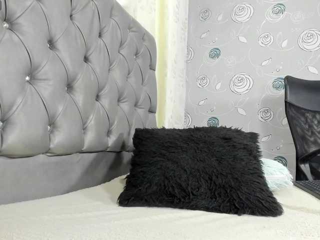 lunaeva23 live cam on BongaCams