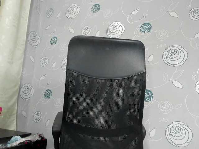 lunaeva23 live webcam show