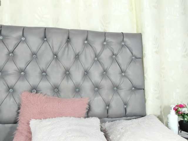 lunaeva23 live cam on BongaCams
