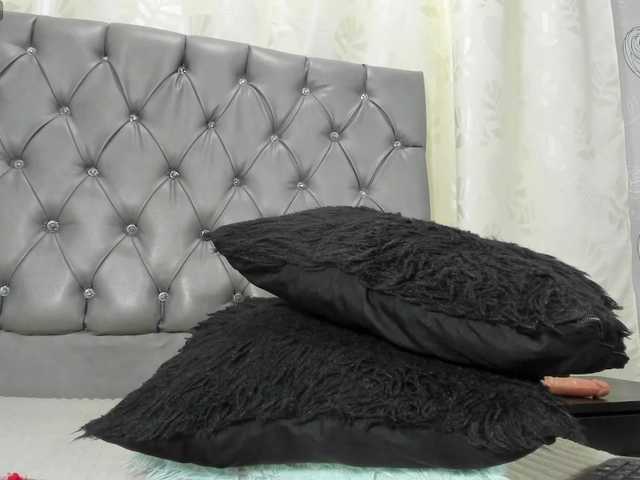 lunaeva23 live cam on BongaCams