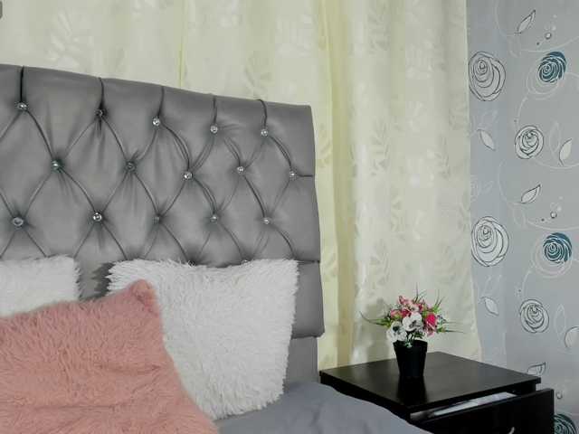 lunaeva23 live cam on BongaCams