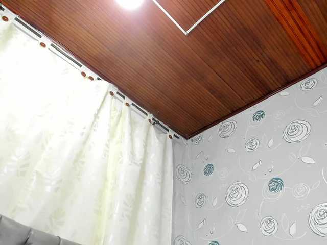 lunaeva23 live cam on BongaCams