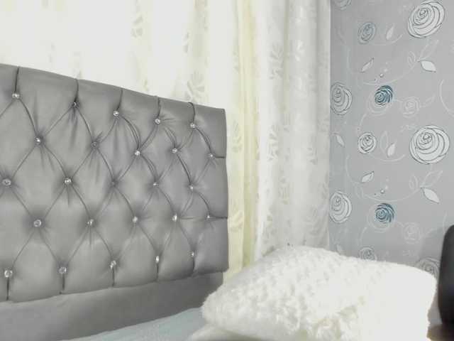 lunaeva23 live cam on BongaCams