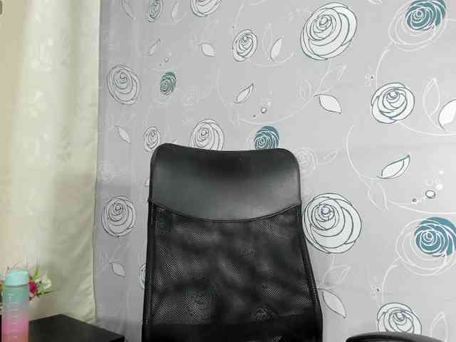 lunaeva23 webcam
