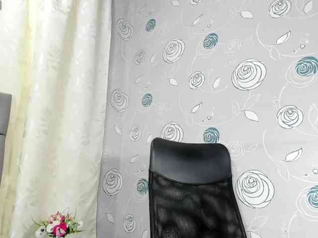 lunaeva23 webcam