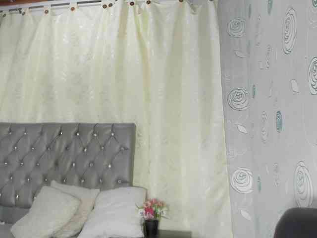 Modella: lunaeva23
