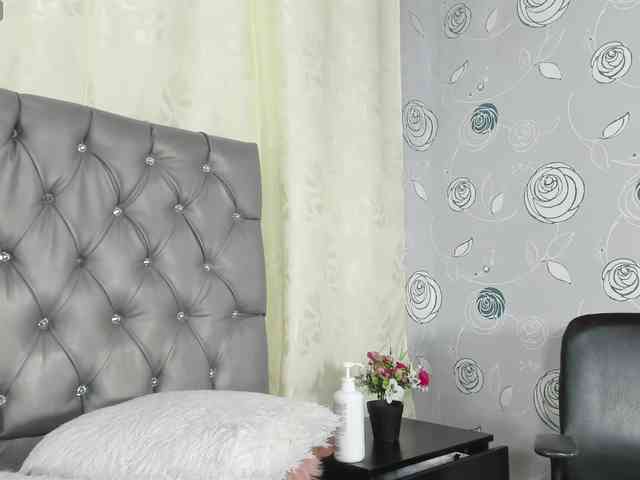lunaeva23 webcam