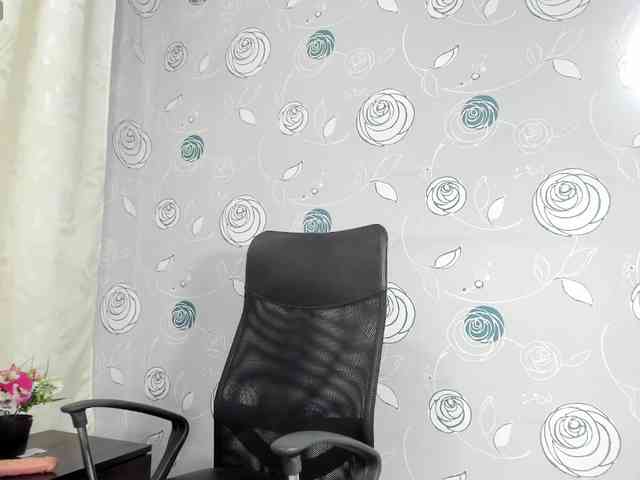 lunaeva23 webcam