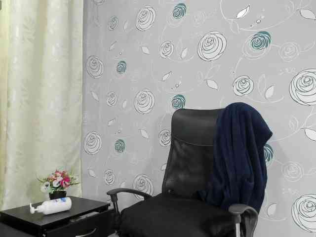 lunaeva23 webcam