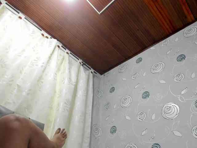 lunaeva23 webcam