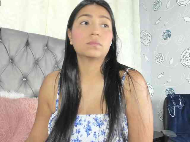 lunaeva23 webcam
