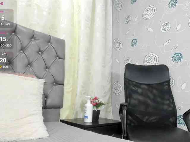 lunaeva23 webcam