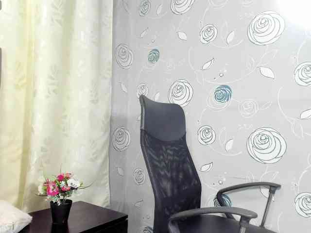 lunaeva23 webcam