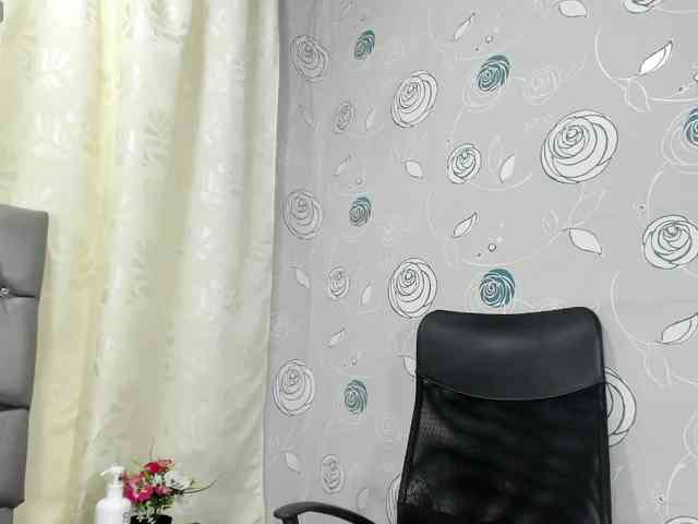 lunaeva23 webcam