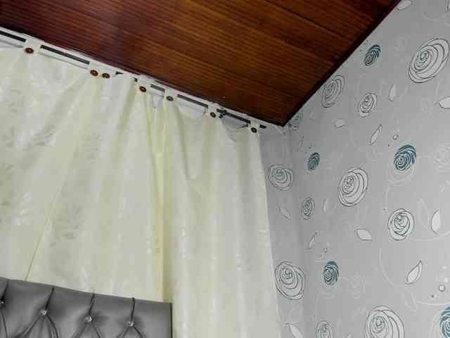 lunaeva23 webcam