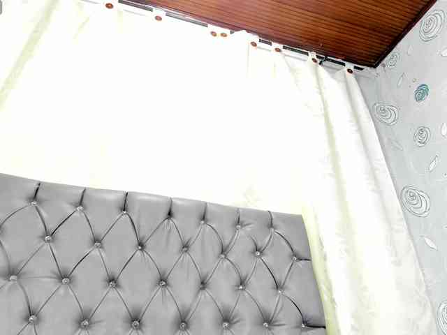 lunaeva23 webcam
