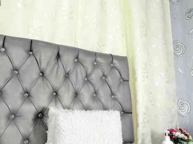 lunaeva23 webcam