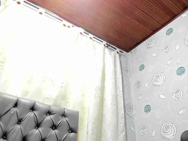 lunaeva23 webcam