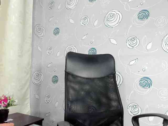 lunaeva23 webcam