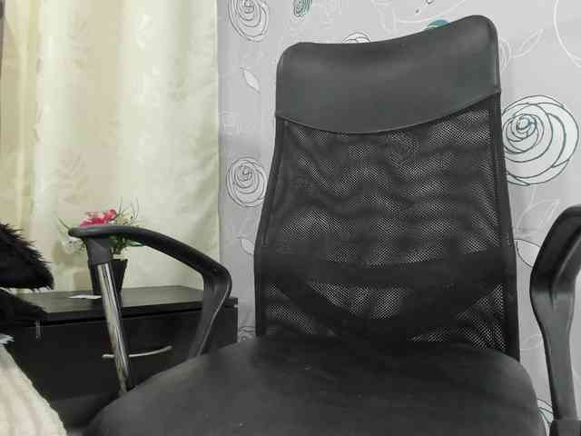 lunaeva23 webcam