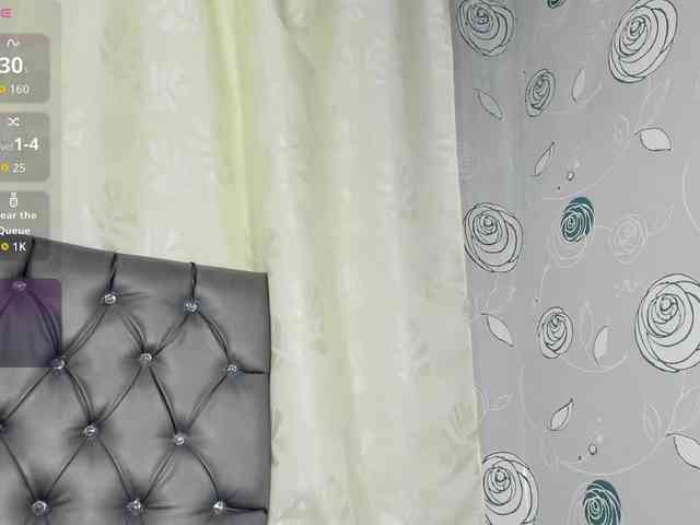 lunaeva23 webcam