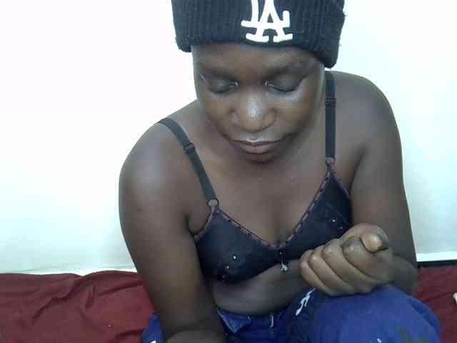 Hotebony01 webcam