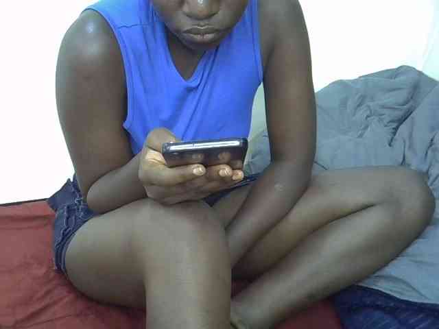 Hotebony01 webcam