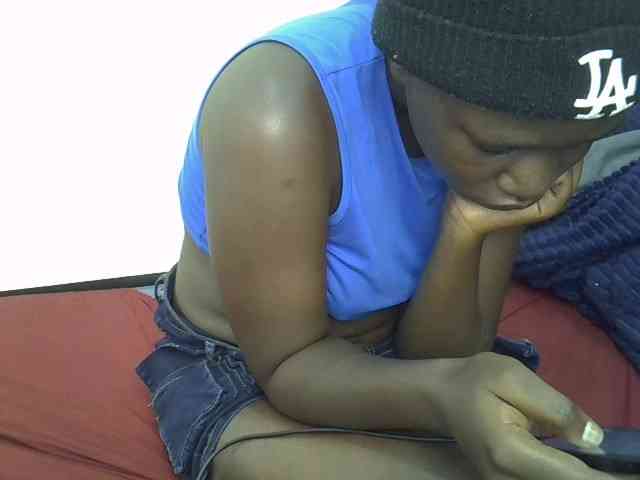 Hotebony01 webcam