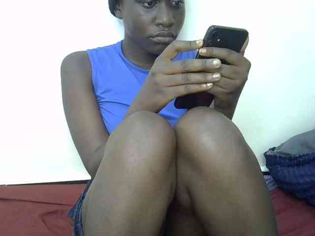Hotebony01 webcam