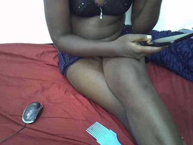 Hotebony01 webcam