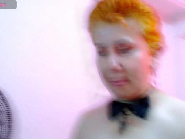 sharon-mom live cam on BongaCams