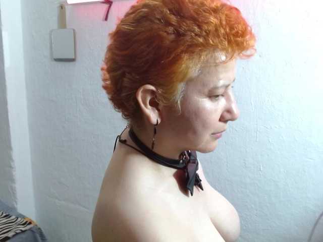 sharon-mom live cam on BongaCams