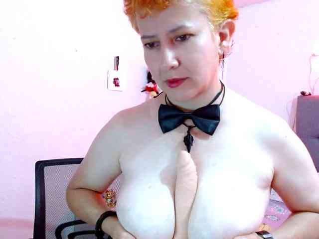 sharon-mom webcam