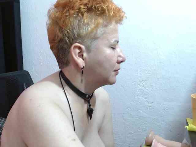 sharon-mom webcam