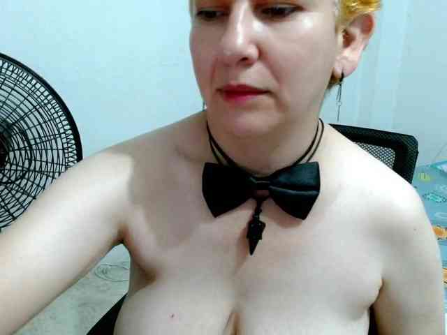 sharon-mom webcam
