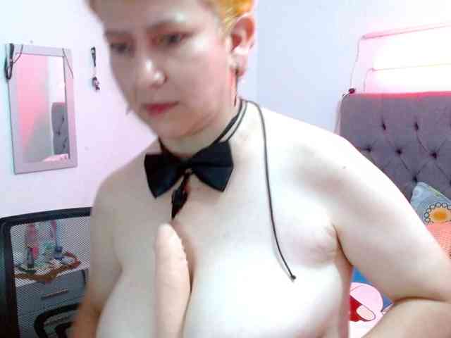 sharon-mom webcam