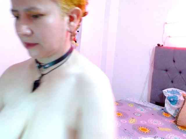 sharon-mom webcam