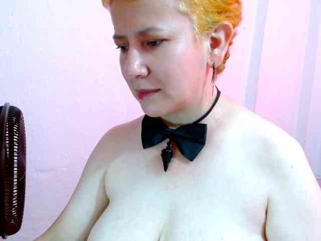 sharon-mom webcam