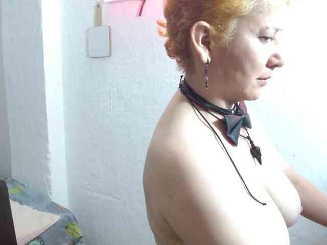 sharon-mom webcam