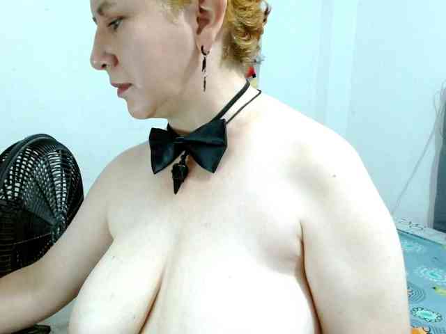 sharon-mom webcam