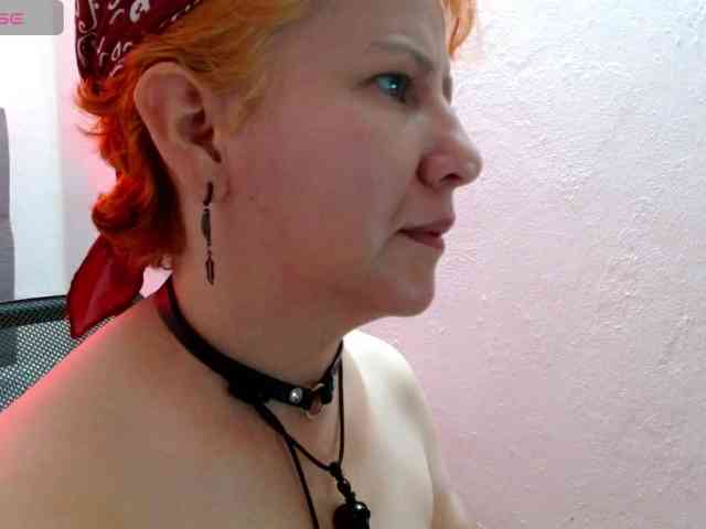 sharon-mom Live Webcam on BongaCams