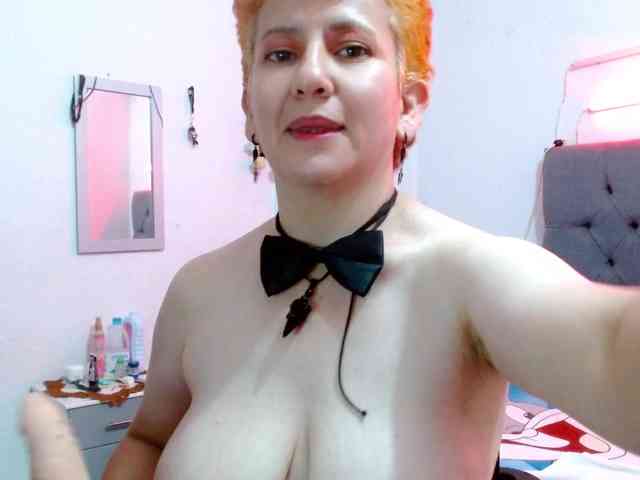 sharon-mom webcam
