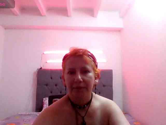 sharon-mom Live Webcam on BongaCams
