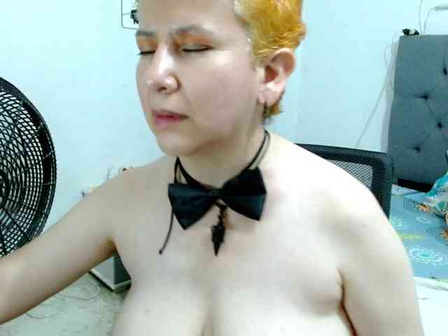 sharon-mom webcam