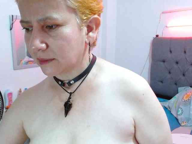 sharon-mom webcam