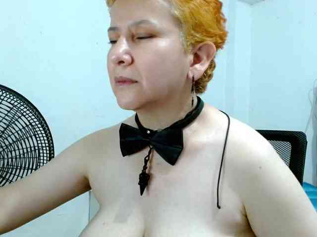 sharon-mom webcam