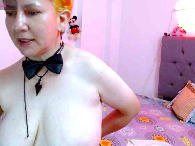 sharon-mom webcam