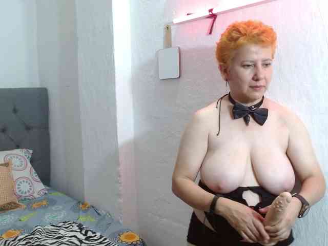 sharon-mom webcam